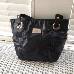 Relic black pocketbook, in gently used condition.
